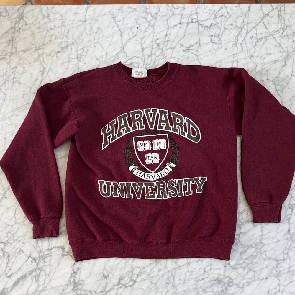 Vintage 90’s Harvard University Women’s Medium Burgundy Sweatshirt USA